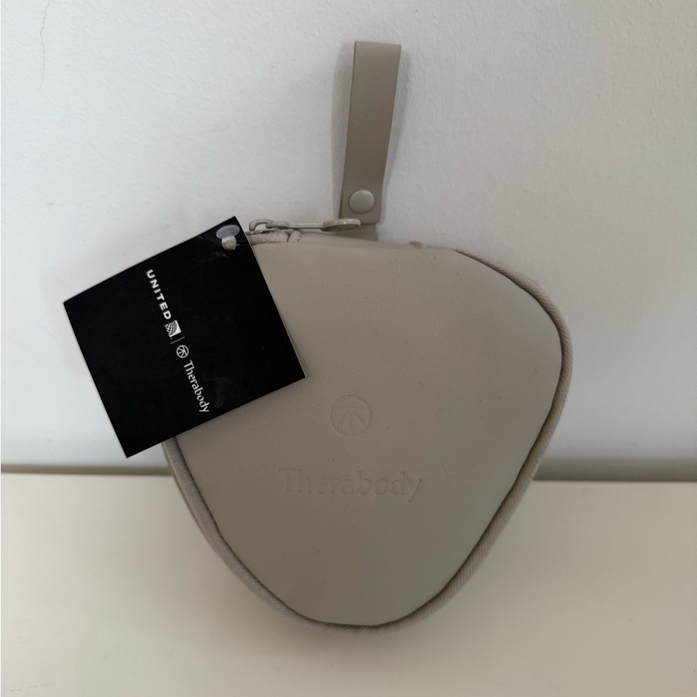 Therabody United Polaris amenity kit